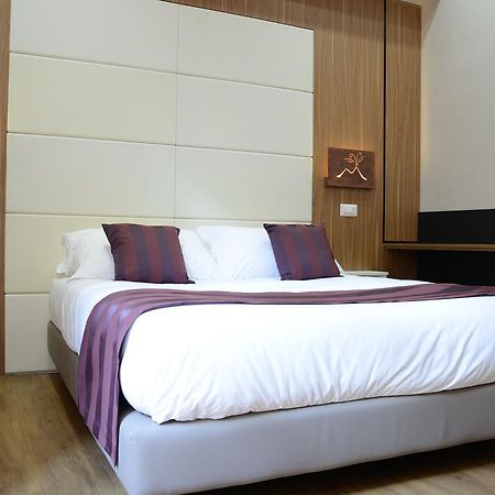 Duomo Residence Наполи Екстериор снимка