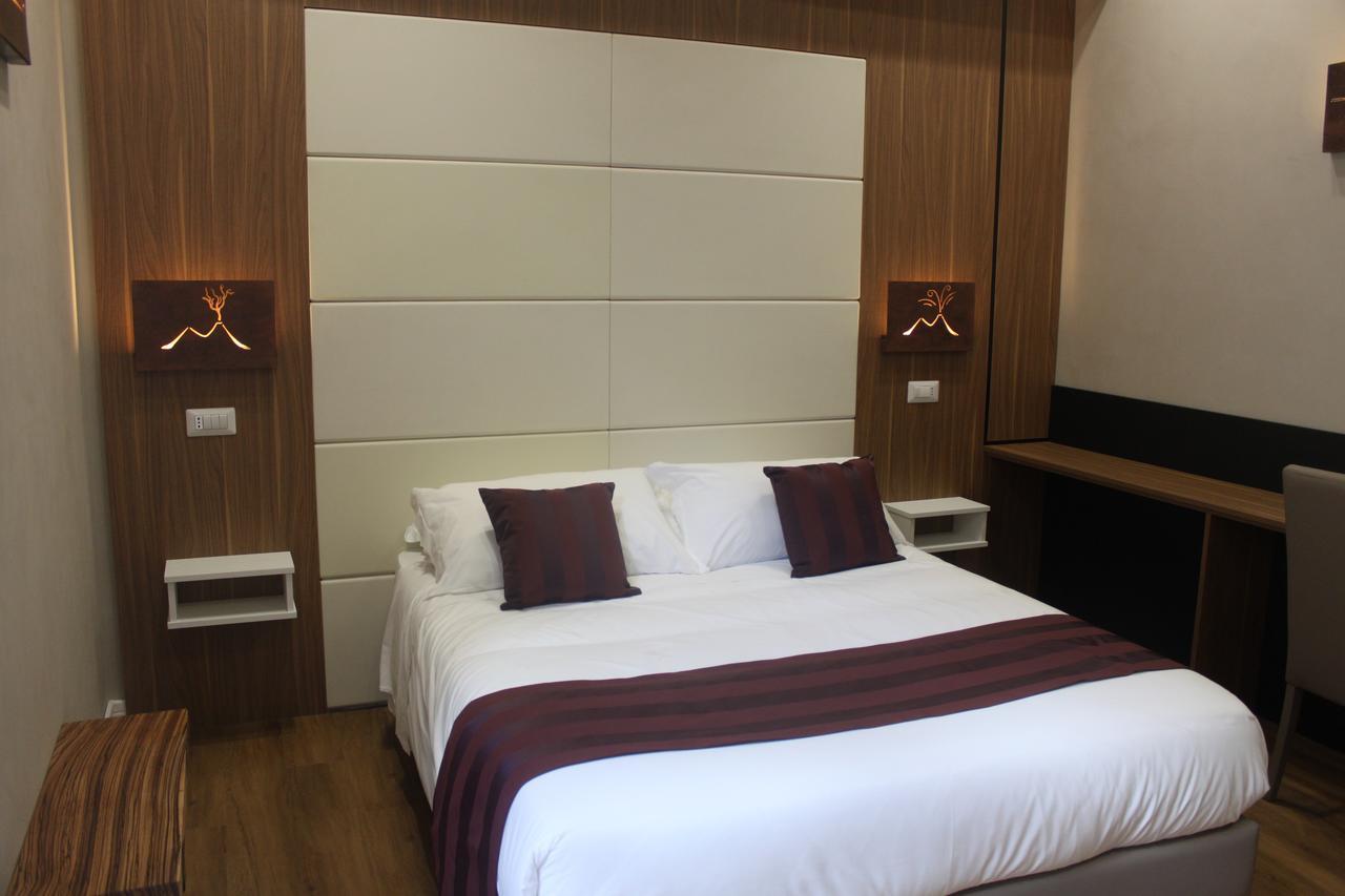 Duomo Residence Наполи Екстериор снимка