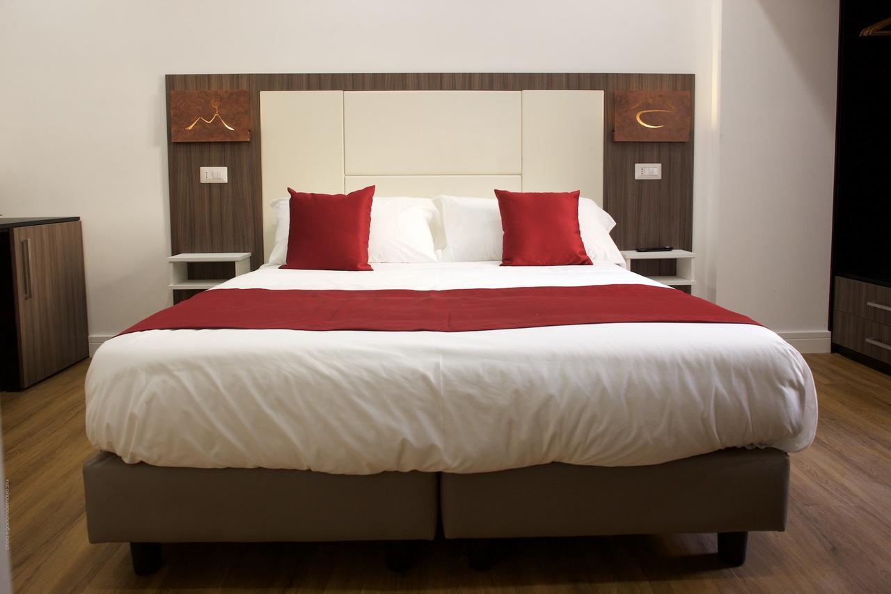 Duomo Residence Наполи Екстериор снимка