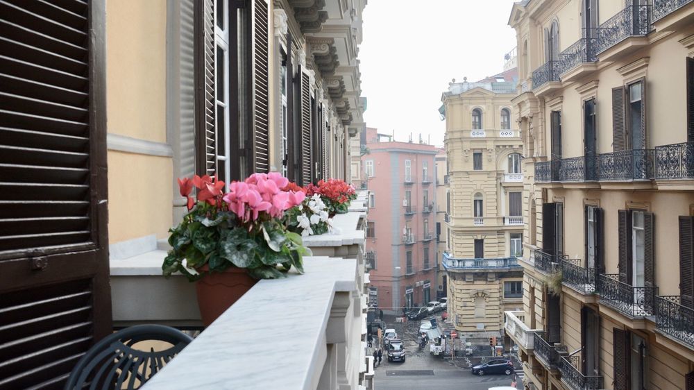 Duomo Residence Наполи Екстериор снимка